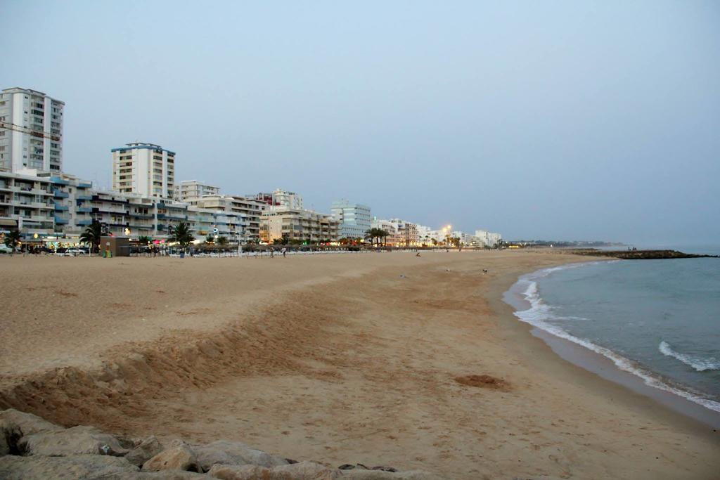 Al- Apartamentos Novos Vista Mar Quarteira Exterior foto